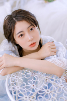 女人便秘难受视频